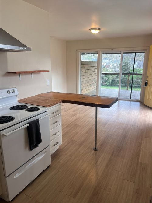 909 Maplewood Pl, Nashville, TN, 37216-1700 | Card Image