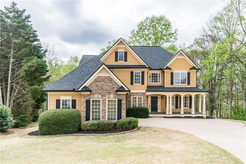 8670 Woodland View Dr, Gainesville, GA, 30506-4853 | Card Image
