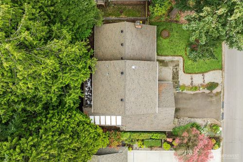 12030 Ne 67th Street, Kirkland, WA, 98033 | Card Image