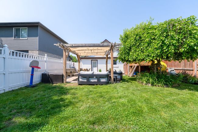42 Graham Ave, House other with 3 bedrooms, 2 bathrooms and 2 parking in Brantford ON | Image 20