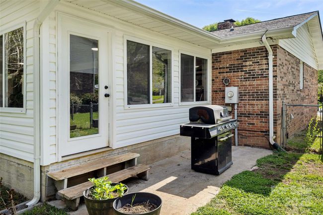 10 - 108 W Carson St, House other with 3 bedrooms, 2 bathrooms and null parking in Old Fort NC | Image 39