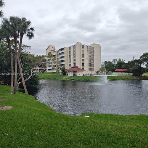 433-7051 Environ Blvd, Lauderhill, FL, 33319-4210 | Card Image