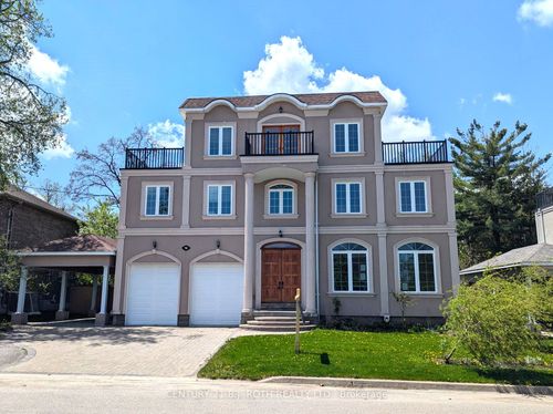 16 Gray Lane, Barrie, ON, L4N7T1 | Card Image