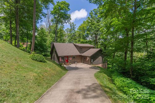 294 Gadohi Trl, Maggie Valley, NC, 28751-0406 | Card Image