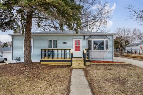 2050 Christilla Dr, BELOIT, WI, 53511-2705 | Card Image