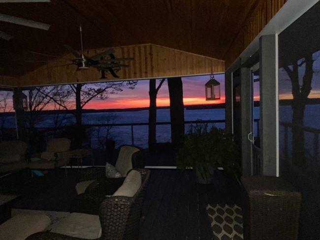 591 Shore Dr, House other with 3 bedrooms, 2 bathrooms and 2 parking in Big Sandy TN | Image 88