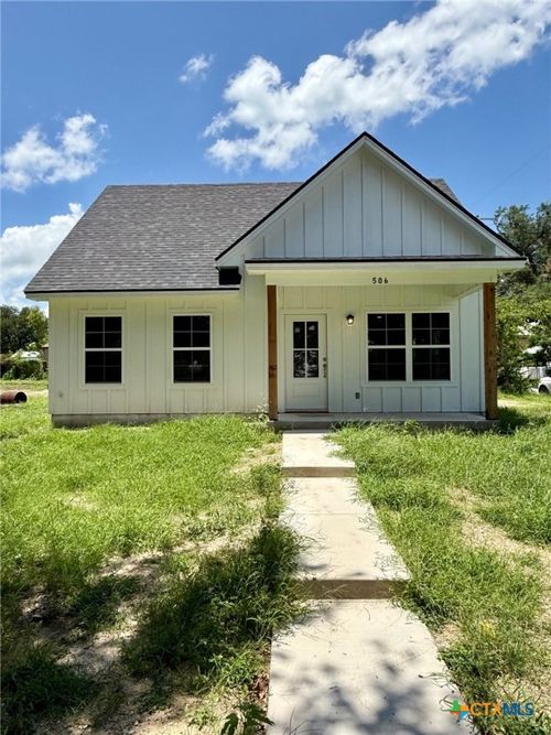 506 N Crockett Ave, Cameron, TX, 76520-2546 | Card Image
