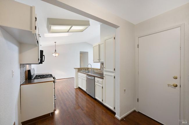 1085 Stanislaus Way, House other with 3 bedrooms, 2 bathrooms and 2 parking in Santa Rosa CA | Image 7