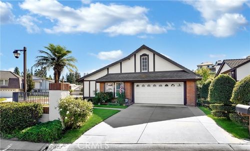  S Calle De Casas, Anaheim Hills, CA, 92807 | Card Image