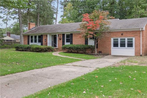 8805 Carters Cove Rd, Suffolk, VA, 23433-1409 | Card Image