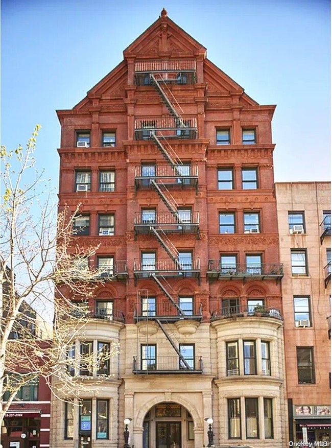APT-703 - 105 Montague St, Home with 2 bedrooms, 1 bathrooms and null parking in Brooklyn Heights NY | Image 12