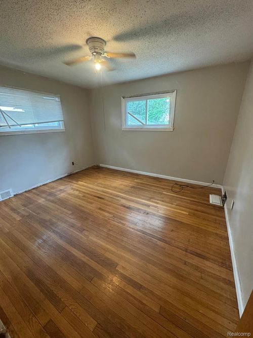 1141 Woodland Drive, Inkster, MI, 48141 | Card Image