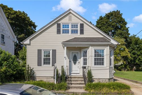 42 Victoria Ave, Cranston, RI, 02920-6710 | Card Image