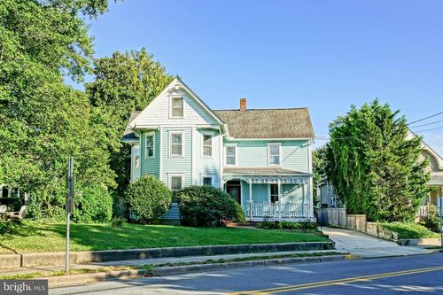 111 Kings Hwy, LEWES, DE, 19958-1417 | Card Image