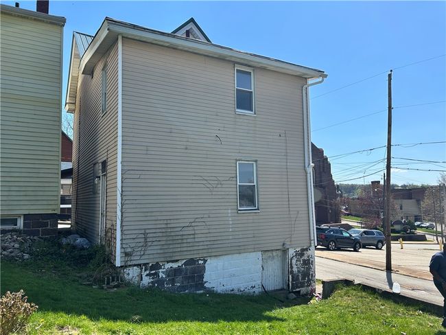 59 W Walnut St, Home with 0 bedrooms, 0 bathrooms and 4 parking in Washington PA | Image 5
