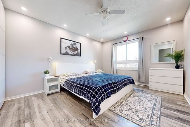 37 - 960 Glen St, Condo with 3 bedrooms, 2 bathrooms and 1 parking in Oshawa ON | Image 11