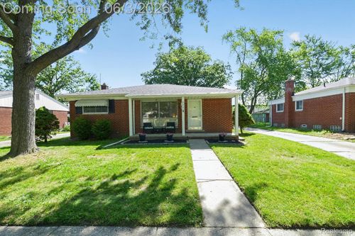 512 Redwood Dr, Troy, MI, 48083-1066 | Card Image