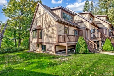 109 Woods Road, Townhouse with 3 bedrooms, 2 bathrooms and null parking in Ellicottville NY | Image 3