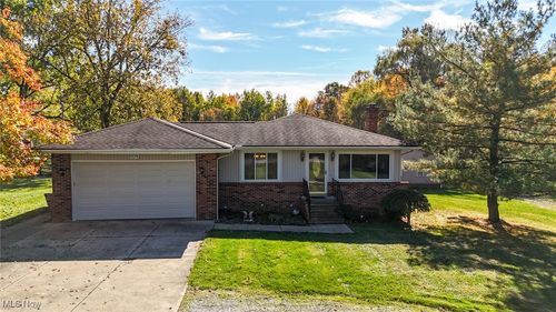 1178 Twinsburg Rd E, Macedonia, OH, 44056-2209 | Card Image