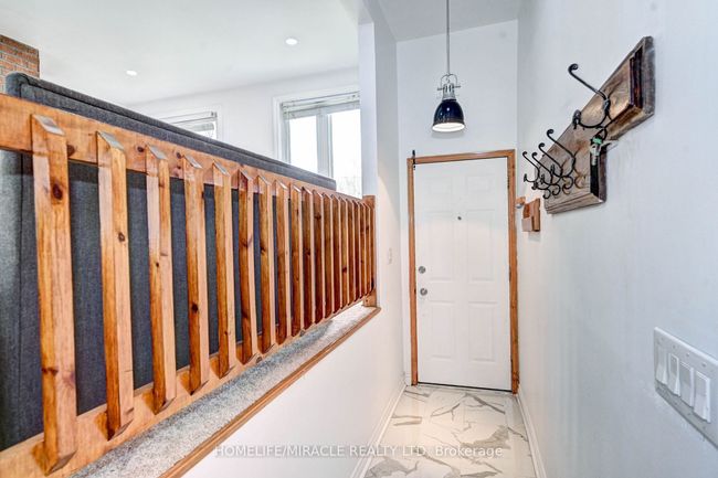 239 Hamilton St, House other with 4 bedrooms, 2 bathrooms and 6 parking in Cambridge ON | Image 4