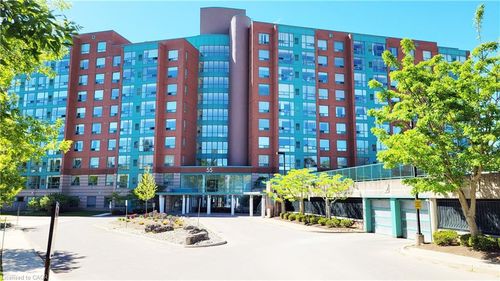 302-55 Blue Springs Dr, Waterloo, ON, N2J4T3 | Card Image