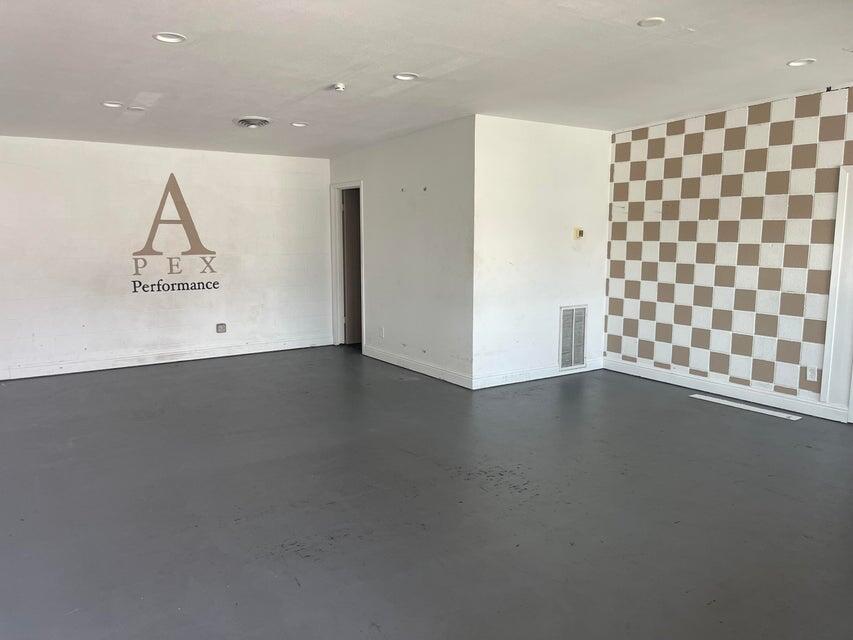 Commercial Lease in Redding
