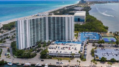 ph29-100 Bayview Dr, Sunny Isles Beach, FL, 33160-4781 | Card Image