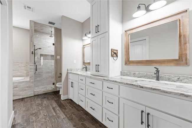 917 Farney Rd, House other with 3 bedrooms, 2 bathrooms and 2 parking in Lorena TX | Image 21