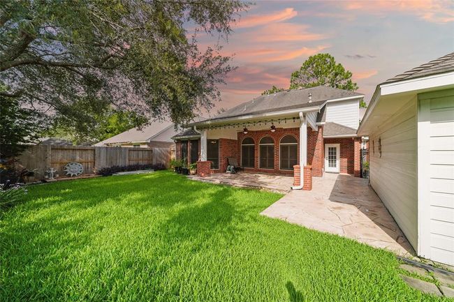 2426 Hanston Ct, House other with 4 bedrooms, 3 bathrooms and 2 parking in Pearland TX | Image 25