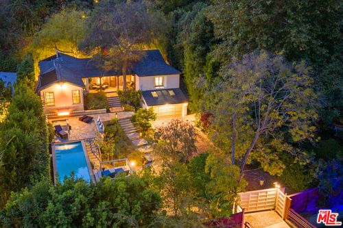 1853 Nichols Canyon Rd, Los Angeles, CA, 90046-2161 | Card Image