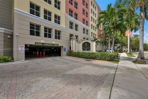 2210-17150 N Bay Rd, Sunny Isles Beach, FL, 33160-3424 | Card Image