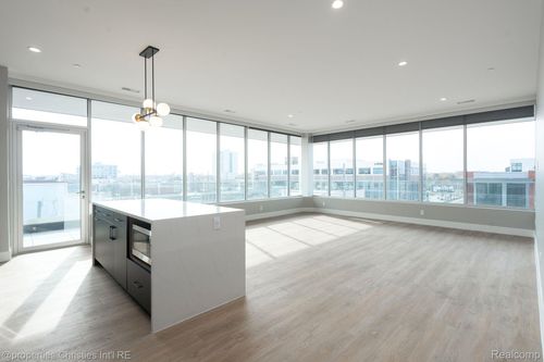 unit-403-118 N Main St, Royal Oak, MI, 48067-2786 | Card Image