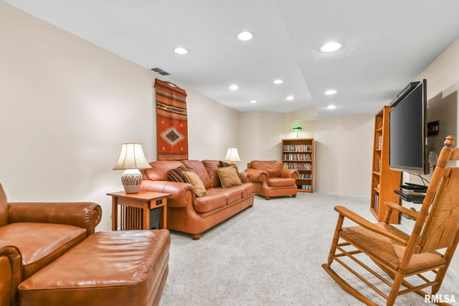 2824 Kipling Dr, House other with 4 bedrooms, 4 bathrooms and null parking in Springfield IL | Image 39