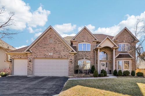 143 Pineridge Dr S, Oswego, IL, 60543-7579 | Card Image