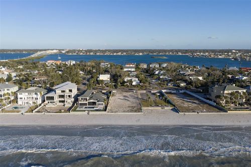 620.5 Gulf Blvd, BELLEAIR BEACH, FL, 33786 | Card Image