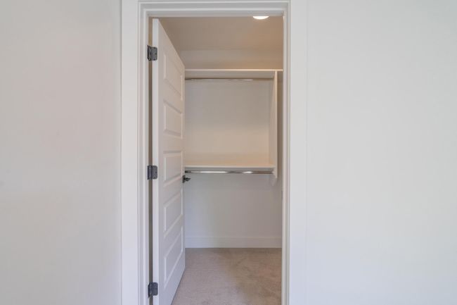 Upstairs Bedroom | Image 42