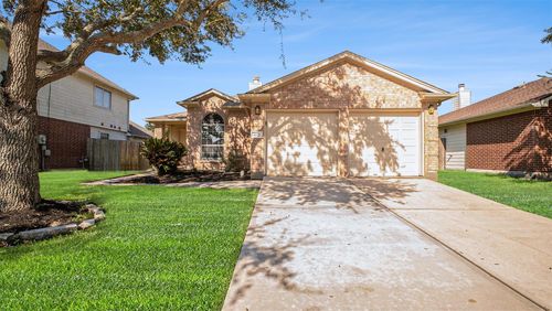 4022 Floral Way Ct, Fresno, TX, 77545-7063 | Card Image