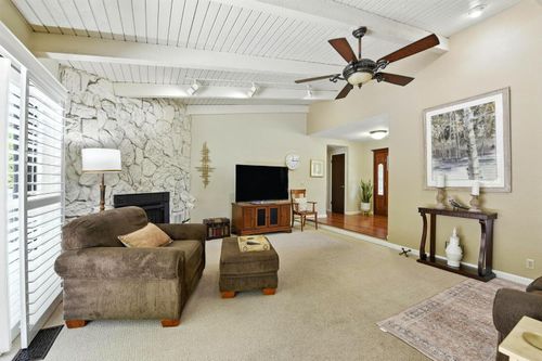 2709 Green Glen Rd, Cameron Park, CA, 95682-9025 | Card Image