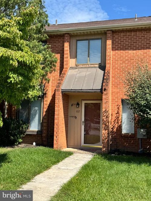 122 Caernarvon Ct, EXTON, PA, 19341-1471 | Card Image