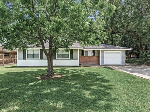 123 Ogden, Winnie, TX, 77665 | Card Image