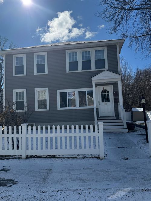 89 Centre St, Concord, NH, 03301-4147 | Card Image