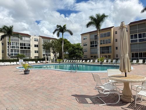 apt-316-2851 Somerset Dr, Lauderdale Lakes, FL, 33311-1956 | Card Image