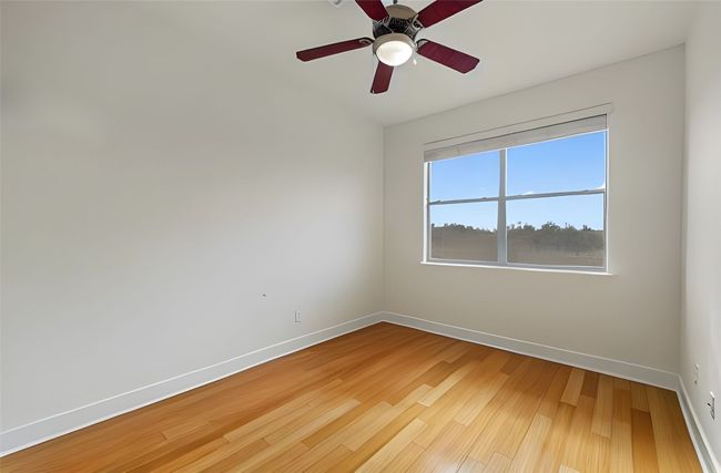 2nd bedroom | Image 11