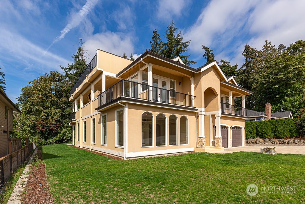 64th St, Bellevue, WA 98006