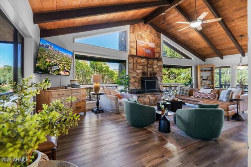 2305 Roadrunner Rd, Sedona, AZ, 86336-5340 | Card Image