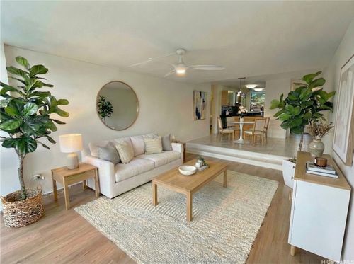 2-10g-521 Hahaione St, Honolulu, HI, 96825-1456 | Card Image