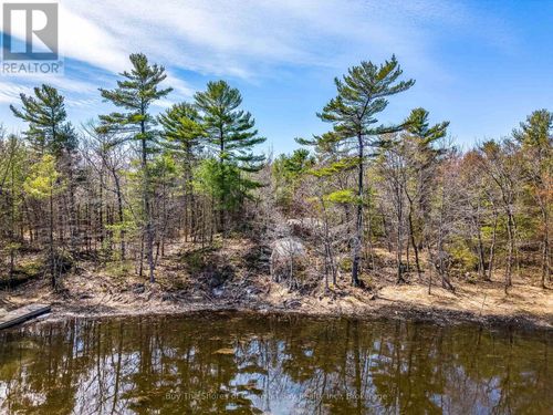 3320 1040 Georgn Bay, Georgian Bay (Baxter), ON, P0E1E0 | Card Image