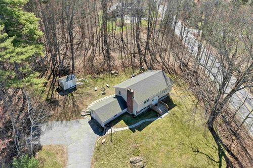 1 Robin Acres Dr, Wolfeboro, NH, 03894-4319 | Card Image