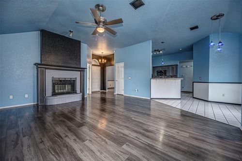 605 Verreaux Drive, Norman, OK, 73072 | Card Image