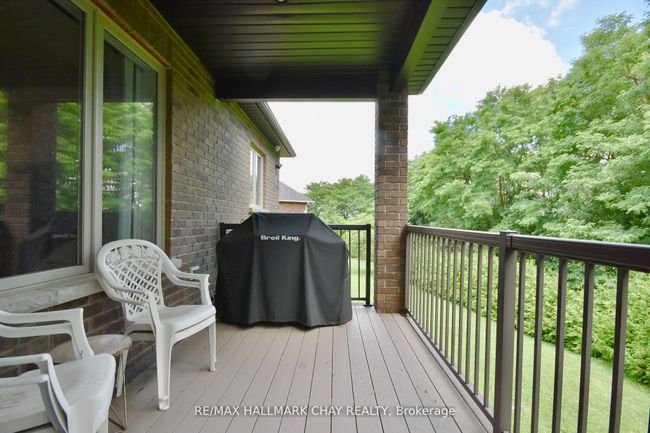 5 Kanata Crt, House other with 3 bedrooms, 2 bathrooms and 6 parking in Springwater ON | Image 39